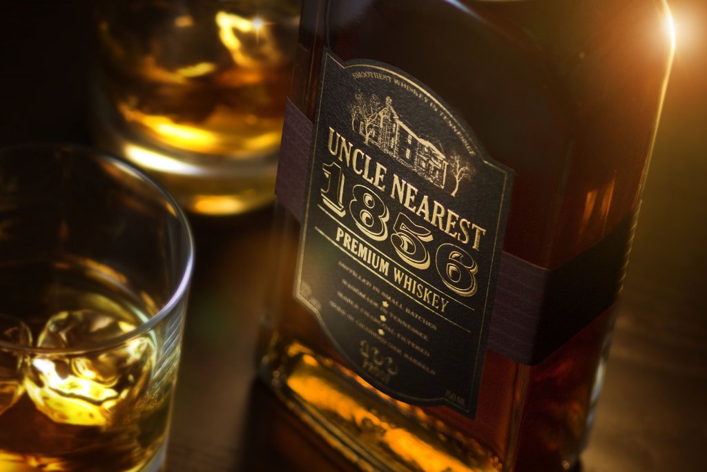 4 Tips to Elevate Your Whiskey Bottle Label Design