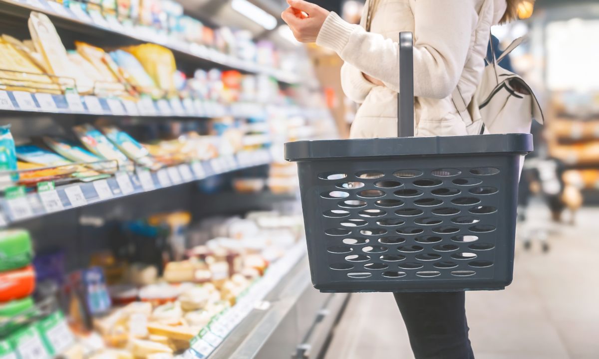 Lighting in a grocery store